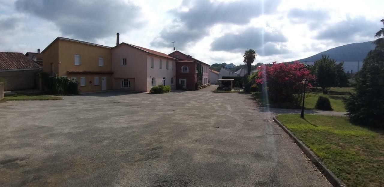 Hotel Castel D'Olmes Tabre Dış mekan fotoğraf